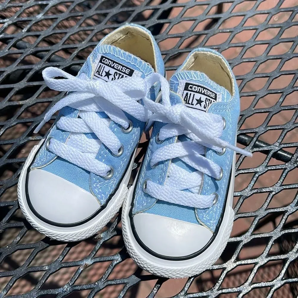 Converse Chuck Taylor All Star Lo Sneaker - Light Blue- Size 5